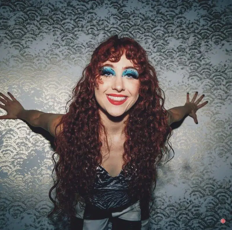 Chappell Roan: Rising Pop Star with a Fun Flair feature image